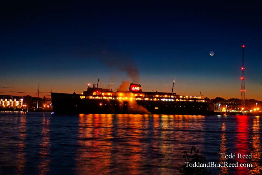 Light Ship