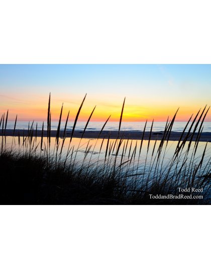 Stillness at the Outlet