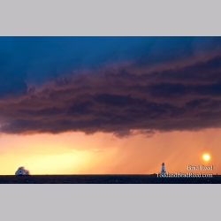 Storm Front Over Ludington (9038)