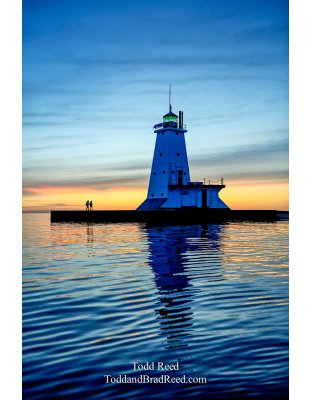 Ludington Lighthouse From Whaler (2820)