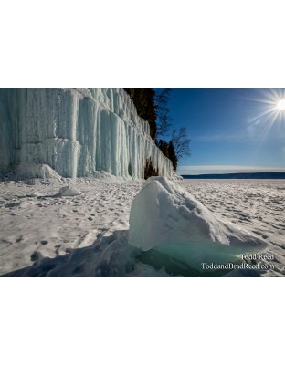 Grand Island Ice Caves (3996)