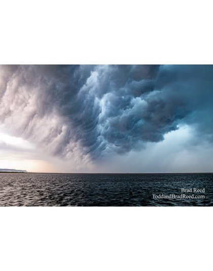 Explosive Clouds